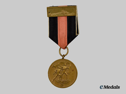germany,_third_reich._a_sudetenland_medal,_with_prague_castle_bar_and_case___m_n_c2175