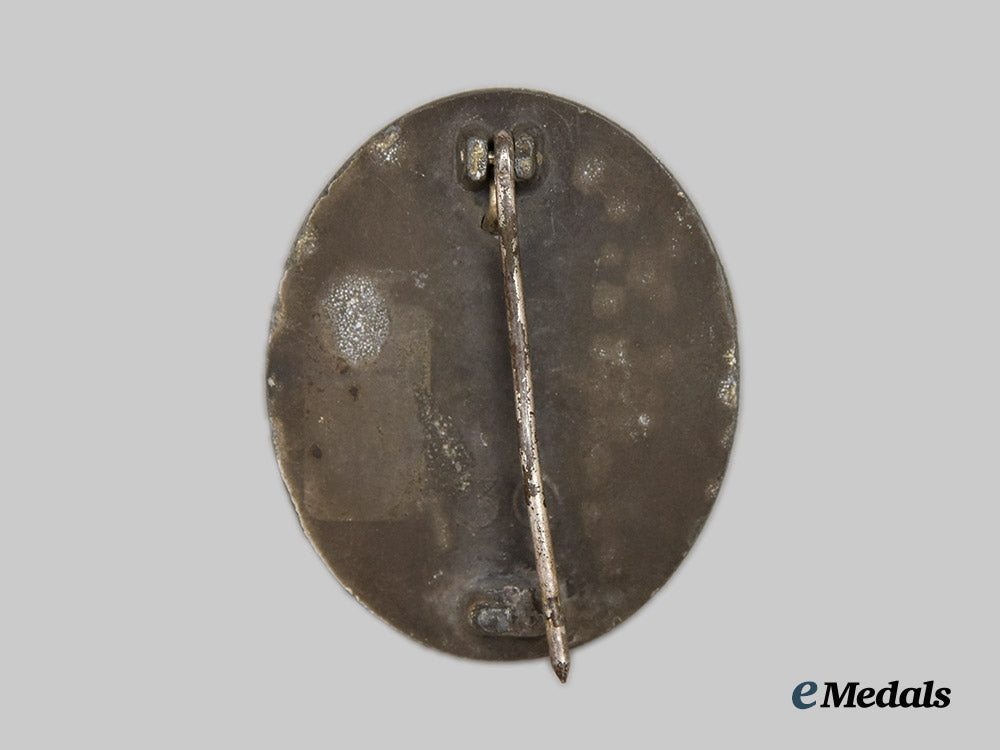 germany,_third_reich._a_group_of_service_awards_and_documents_to_franz_siedenkamp___m_n_c2214