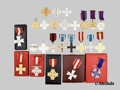 germany,_republic._a_lot_of_fire_brigade_medals&_decorations___m_n_c2214