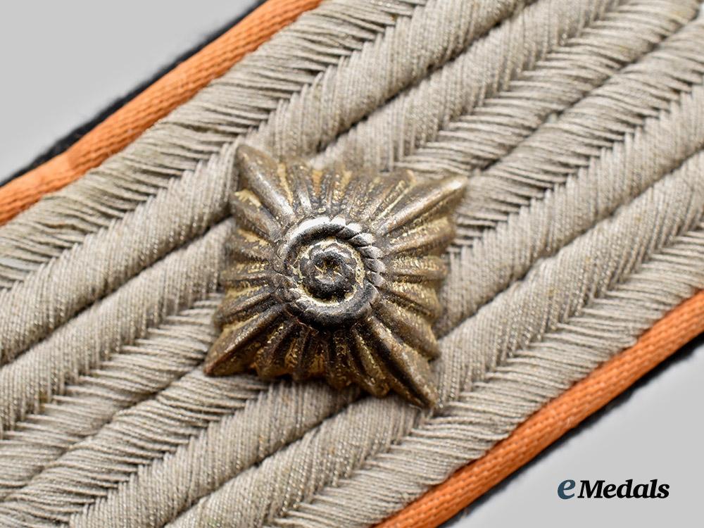 germany,_s_s._a_set_of_waffen-_s_s_reconnaissance_obersturmführer_shoulder_boards___m_n_c2228