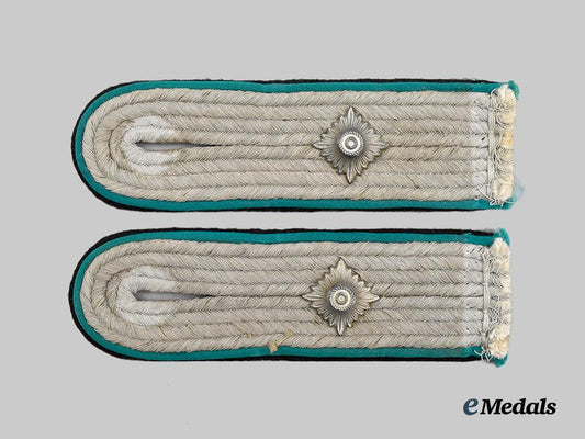 germany,_s_s._a_set_of_sicherheitsdienst_obersturmführer_shoulder_boards___m_n_c2242