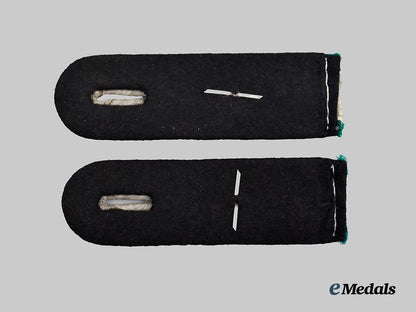 germany,_s_s._a_set_of_sicherheitsdienst_obersturmführer_shoulder_boards___m_n_c2243