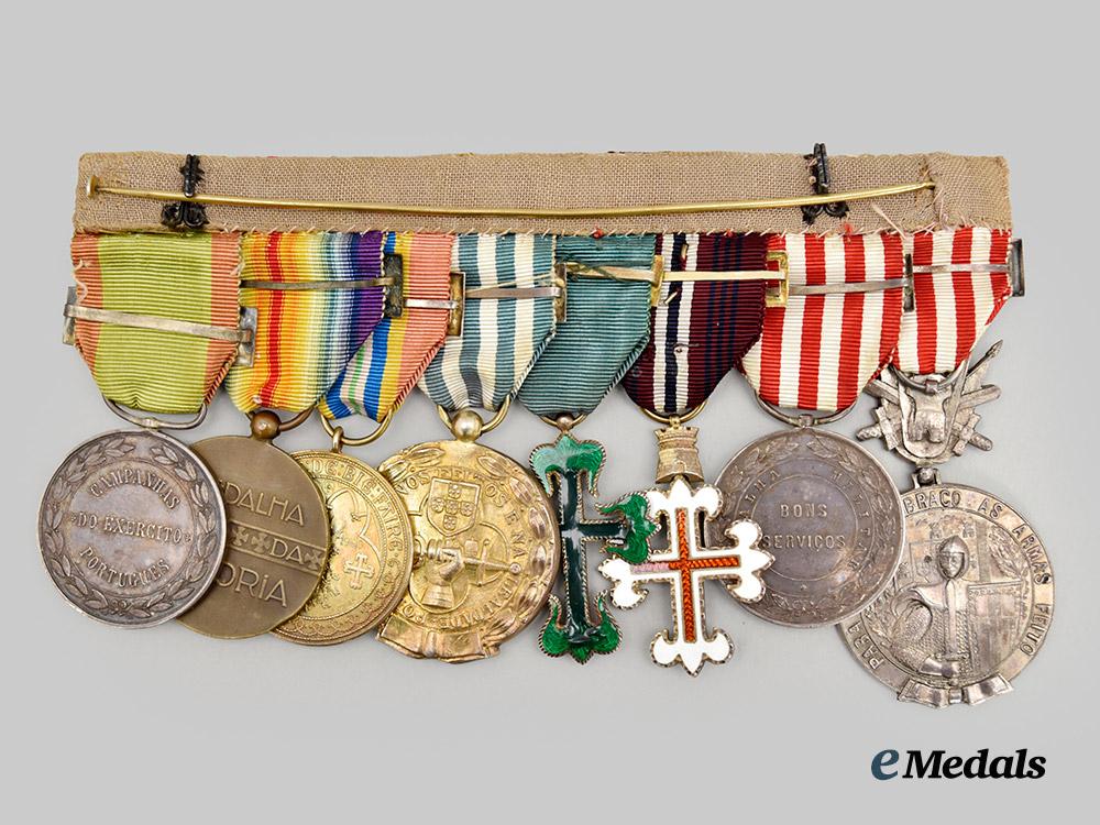 portugal,_kingdom._a_first_war_medal_bar_of_eight_decorations___m_n_c2267