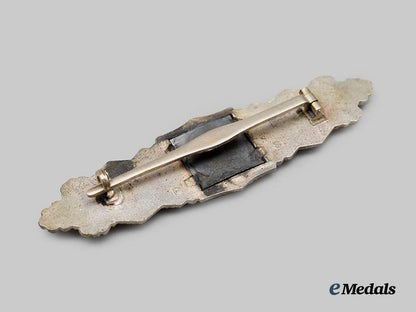 germany,_wehrmacht._a_close_combat_clasp,_silver_grade,_first_pattern_by_rudolf_souval___m_n_c2277