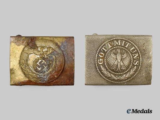 germany,_third_reich._a_pair_of_belt_buckles_for_heer_and_sturmabteilung_personnel___m_n_c2284