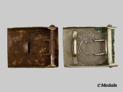 germany,_third_reich._a_pair_of_belt_buckles_for_heer_and_sturmabteilung_personnel___m_n_c2286