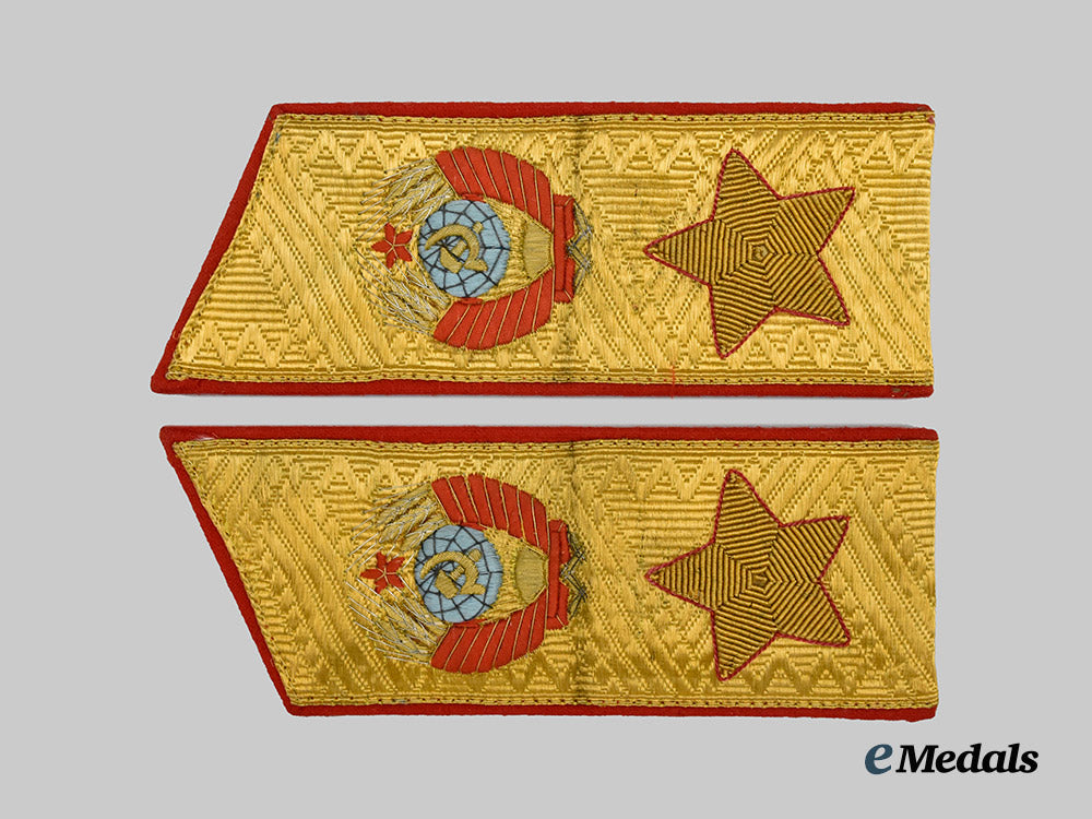 a_lot_of_soviet_shoulder_boards_and_serbian_medals.___m_n_c2318