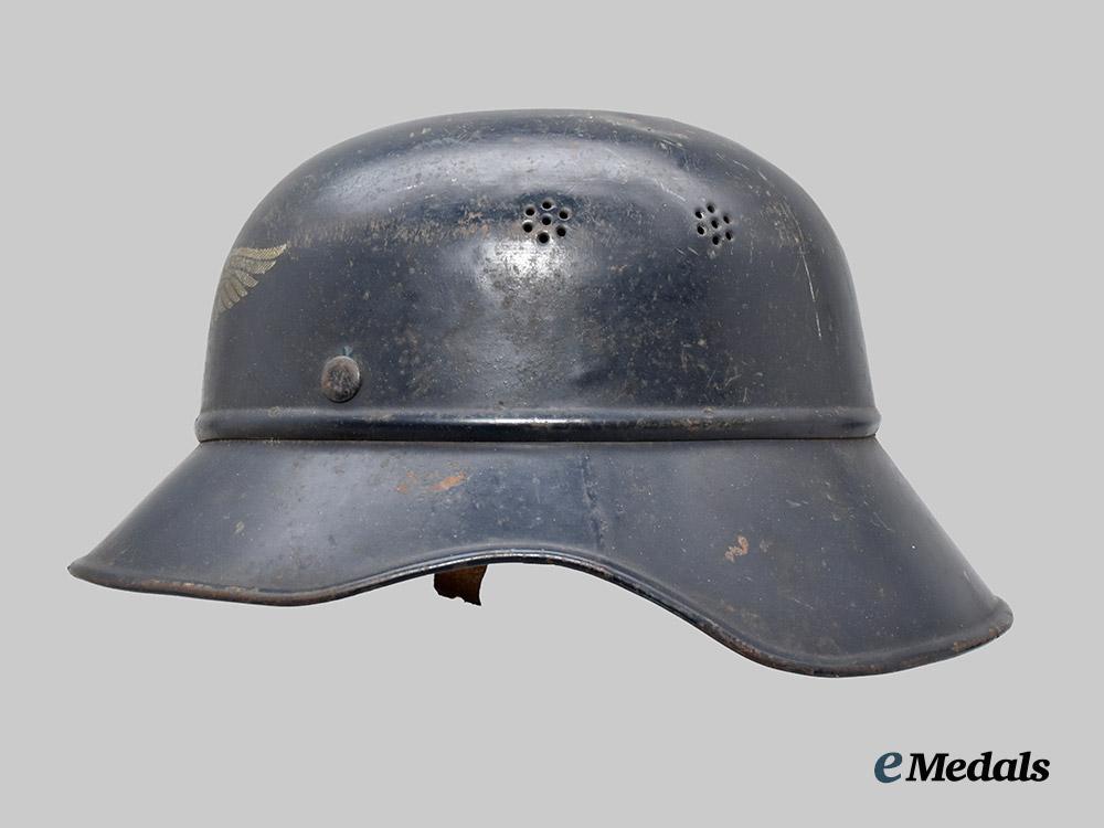 germany,_third_reich._a_luftschutz_gladiator_helmet,_three-_piece_version_by_paul_diener___m_n_c2320