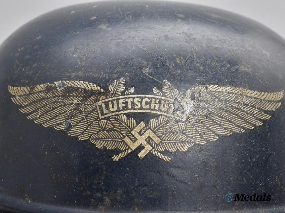 germany,_third_reich._a_luftschutz_gladiator_helmet,_three-_piece_version_by_paul_diener___m_n_c2322