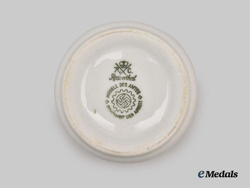 germany,_d_a_f._a_floral_mess_hall_cup,_by_rosenthal_porcelain___m_n_c2330