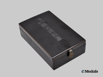 japan,_imperial._an_order_of_the_golden_kite,_i_v_class_with_case___m_n_c2352