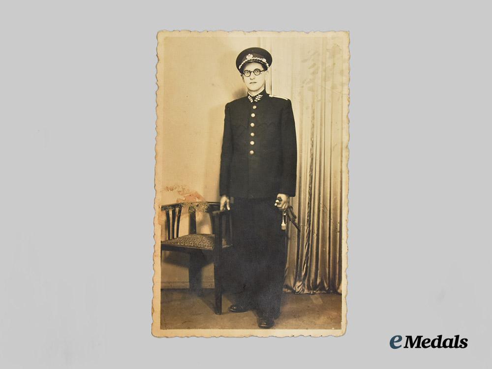 croatia,_independent_state._a_lot_of_ten_second_war_croatian_photographs___m_n_c2374