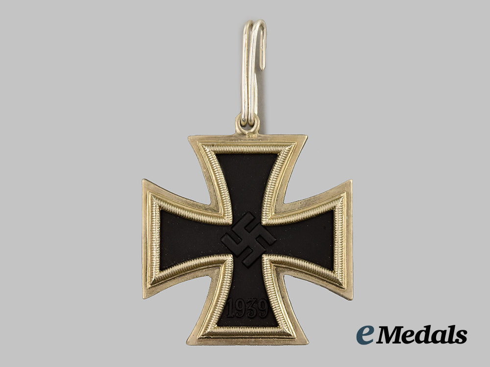 germany,_federal_republic._a_knight’s_cross_of_the_iron_cross,_postwar_veteran’s_example,_by_rudolf_souval___m_n_c2377