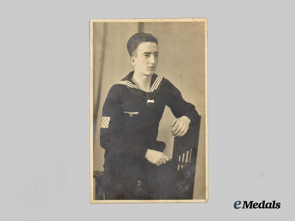 croatia,_independent_state._a_lot_of_ten_second_war_croatian_photographs___m_n_c2383