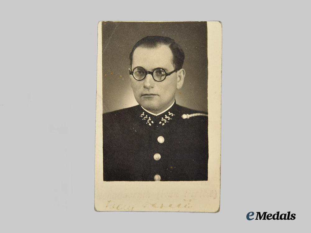 croatia,_independent_state._a_lot_of_ten_second_war_croatian_photographs___m_n_c2387