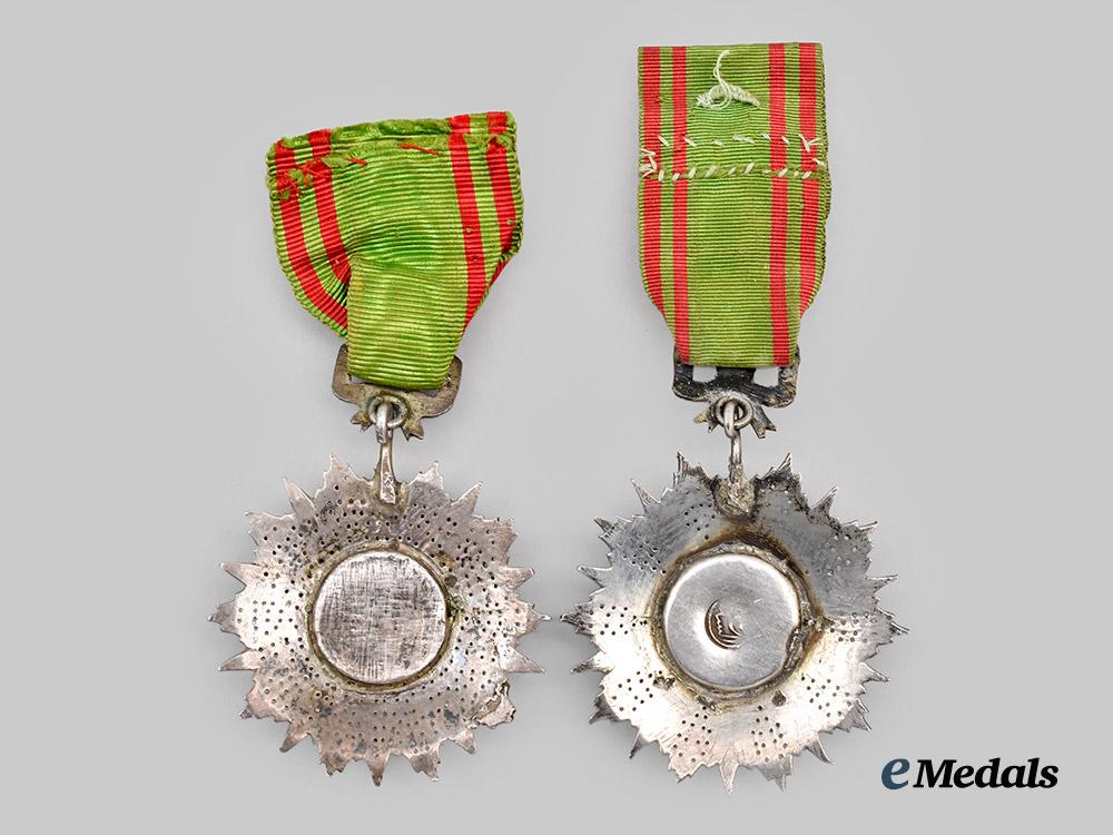 tunisia,_kingdom._two_orders_of_glory,_officer_and_knight___m_n_c2391