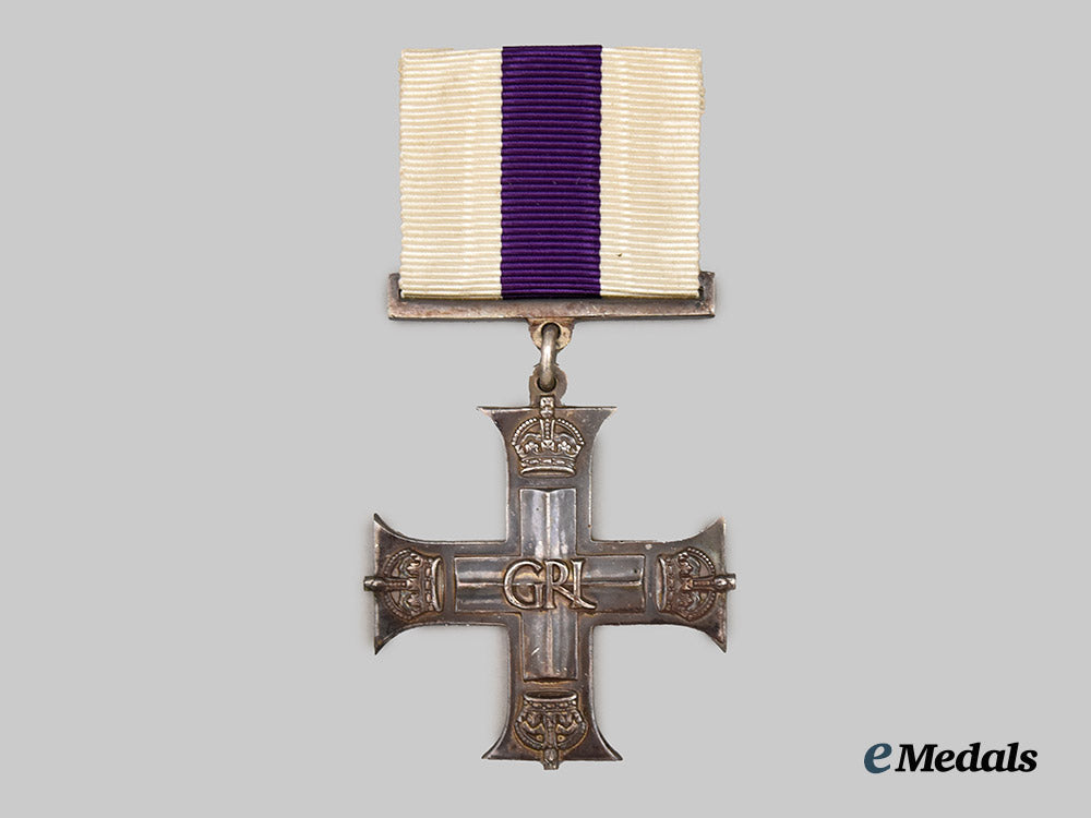 united_kingdom._a1941_military_cross_in_case___m_n_c2393