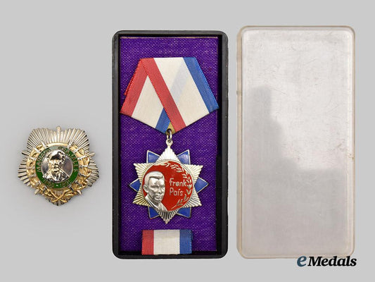 cuba,_republic._an_order_of_mariana_grajales_and_an_order_of_frank_pais___m_n_c2417
