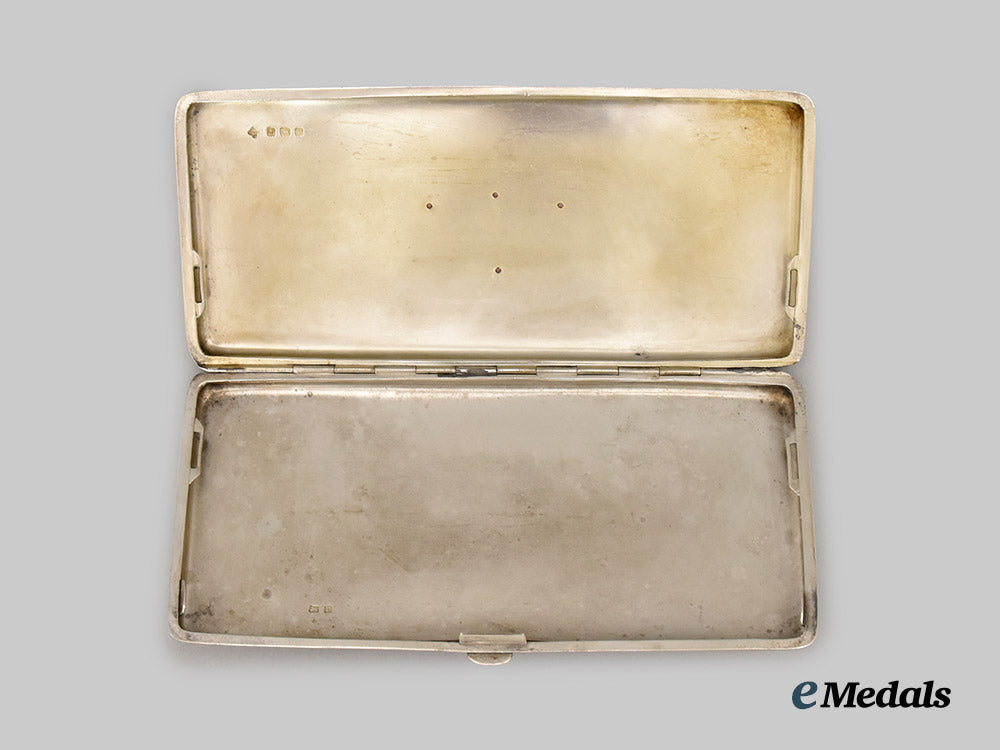 canada,_c_e_f._a_canadian_field_artillery_officer's_cigarette_case,_named_to_major_norman_holliday_macaulay_d._s._o.___m_n_c2429