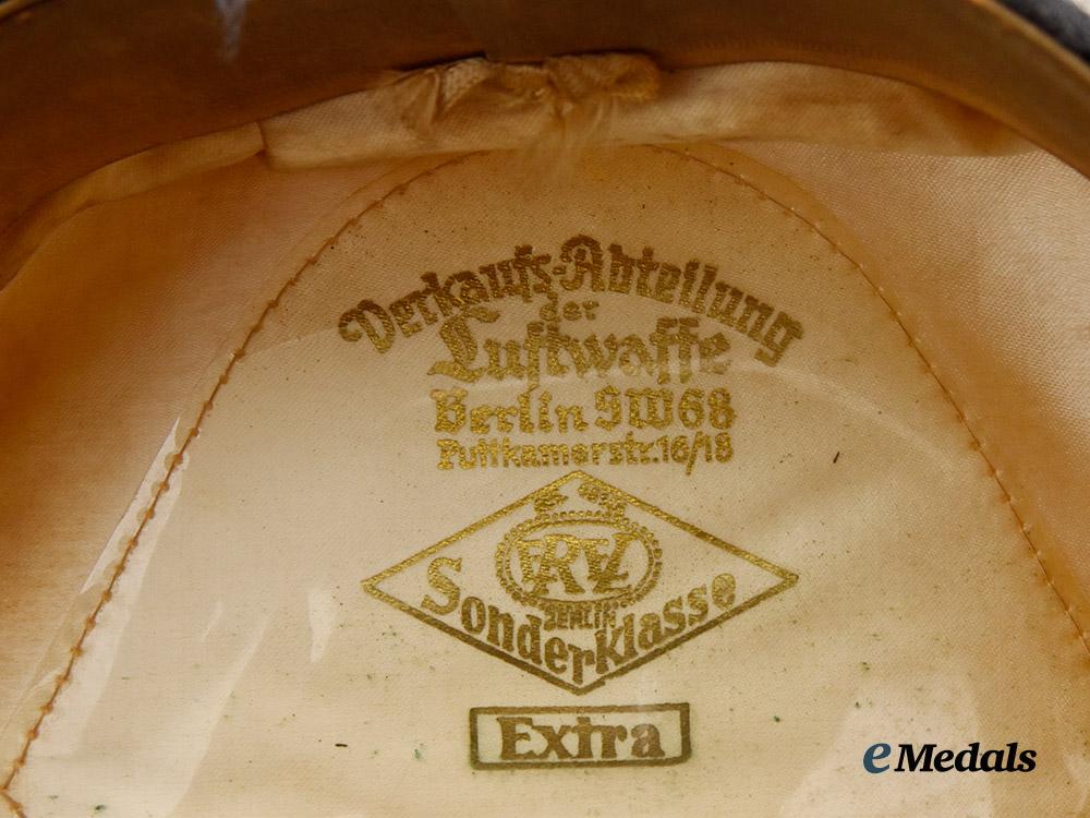 germany,_luftwaffe._an_officer’s_summer_visor_cap,_by_erel___m_n_c2451