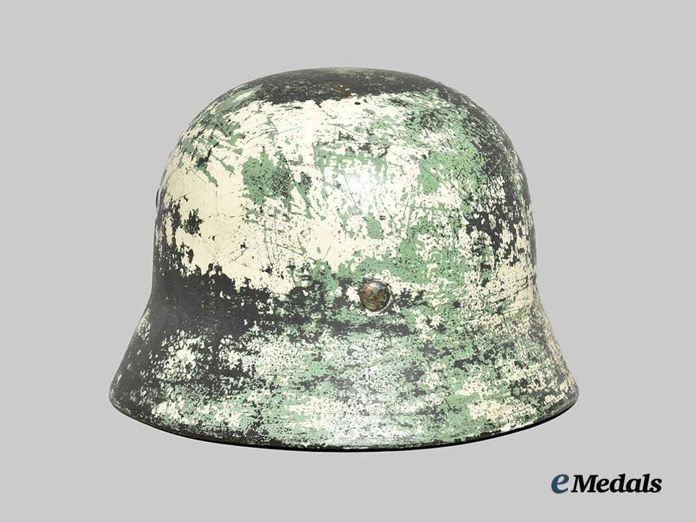 germany,_heer._an_m40_stahlhelm,_named_example_by_sächsische_emaillier-_und_stanzwerk___m_n_c2463