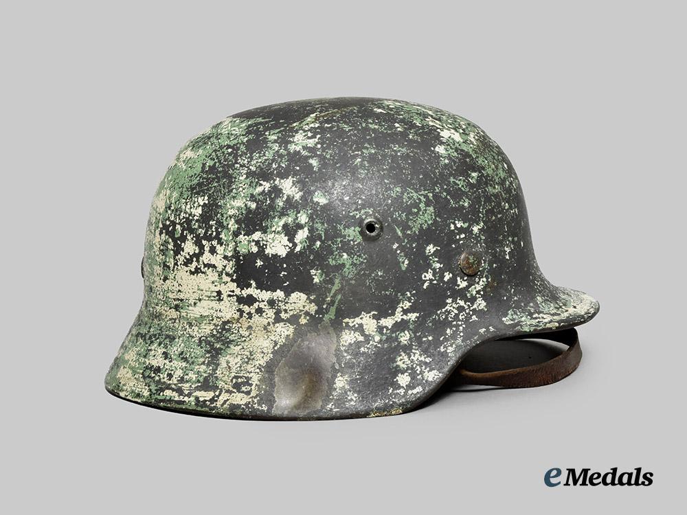 germany,_heer._an_m40_stahlhelm,_named_example_by_sächsische_emaillier-_und_stanzwerk___m_n_c2465