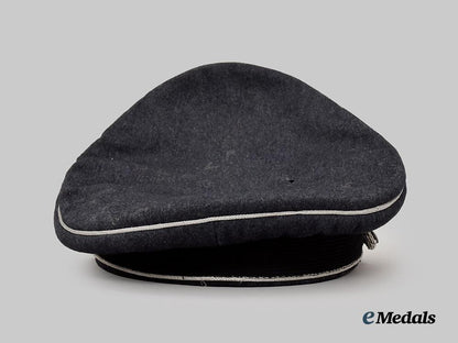 germany,_luftwaffe._an_officer’s_visor_cap,_owner-_attributed_example,_by_n._schega&_neffe___m_n_c2474