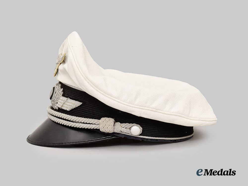 germany,_luftwaffe._an_officer’s_summer_visor_cap,_by_clemens_wagner___m_n_c2488
