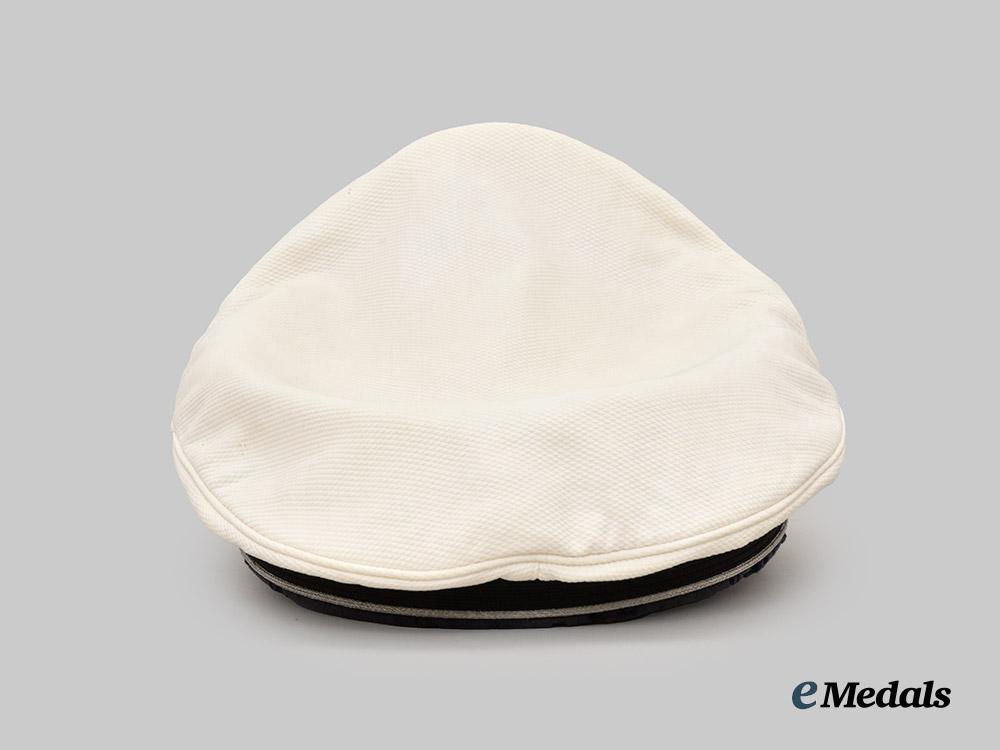 germany,_luftwaffe._an_officer’s_summer_visor_cap,_by_clemens_wagner___m_n_c2489