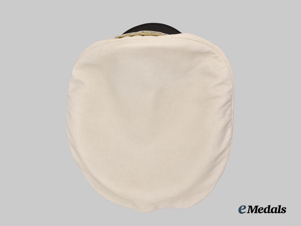 germany,_luftwaffe._an_officer’s_summer_visor_cap,_by_clemens_wagner___m_n_c2490
