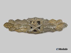Germany, Third Reich. A Close Combat Clasp, Gold Grade, 2nd Pattern, by Rudolf Souval, “Fat Bellied Pin & Thickwire Catch” Version