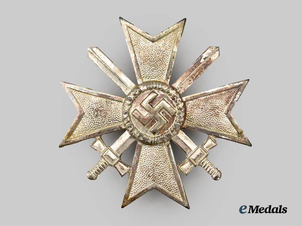 germany,_wehrmacht._a_war_merit_cross_i_class,_with_swords_and_case,_by_wilhelm_deumer___m_n_c2518