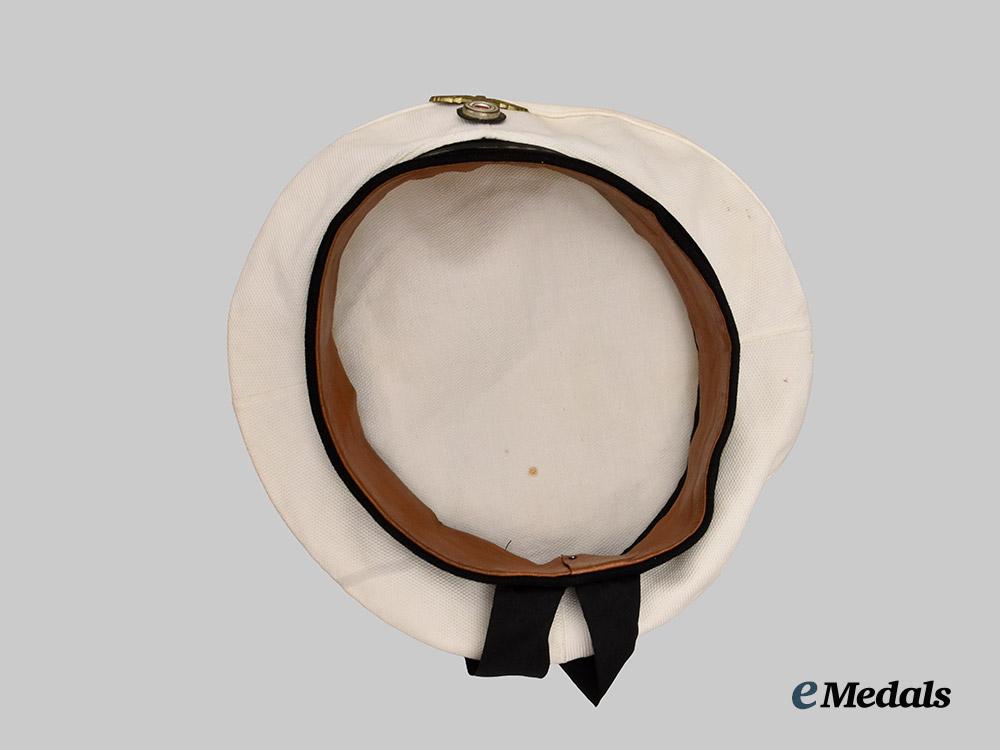 germany,_kriegsmarine._a_white_sailor’s_cap,_owner-_attributed_example___m_n_c2536