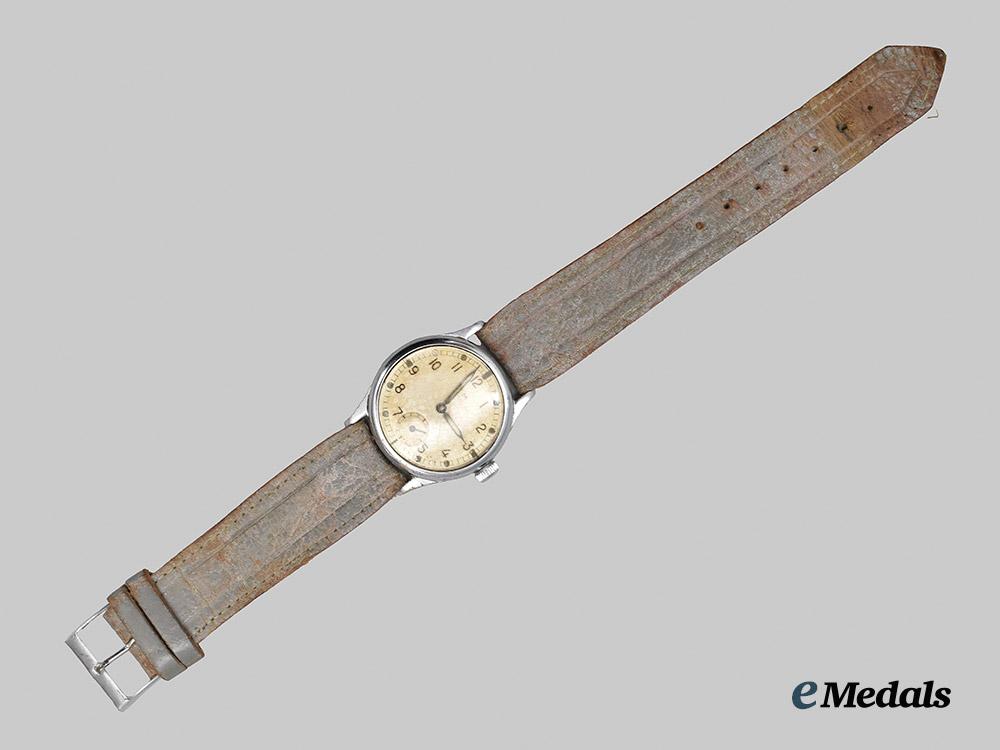 germany,_kriegsmarine._a_festa720_wristwatch___m_n_c2537