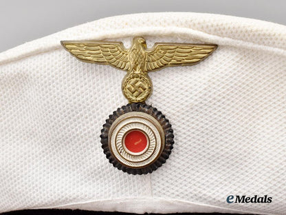 germany,_kriegsmarine._a_white_sailor’s_cap,_owner-_attributed_example___m_n_c2537
