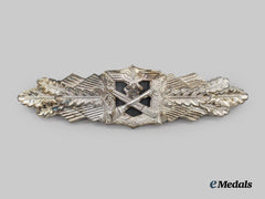 Germany, Wehrmacht. A Rare Close Combat Clasp, Silver Grade, by Hymmen & Co.