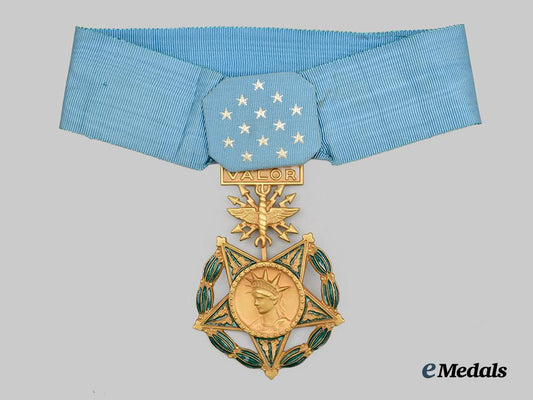united_states._an_air_force_medal_of_honor___m_n_c2553