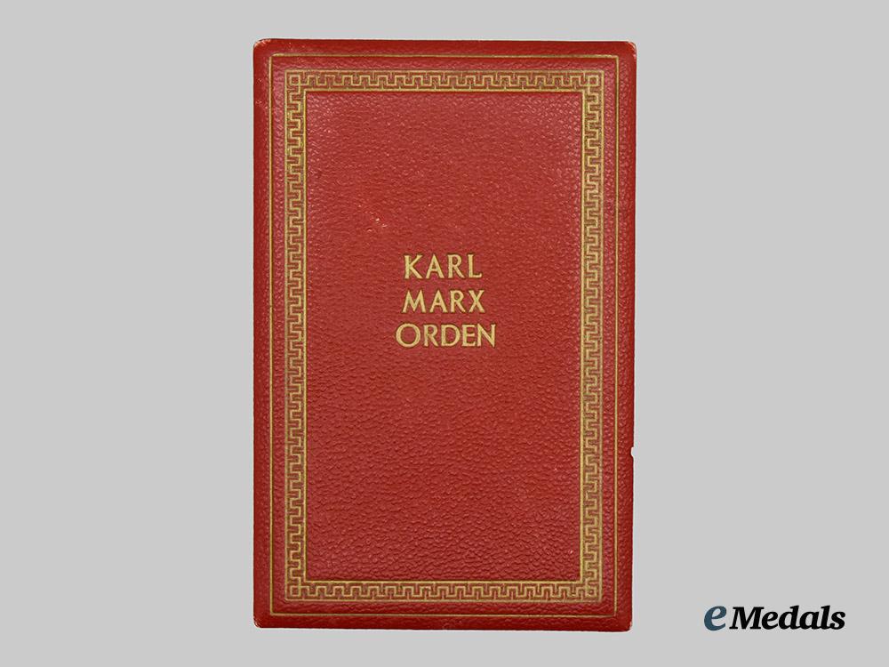 germany,_democratic_republic._a_rare_order_of_karl_marx_in_gold,_with_case_and_award_documents___m_n_c2561