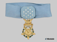 United States. An Army Medal of Honor, Type VI (1964-present)