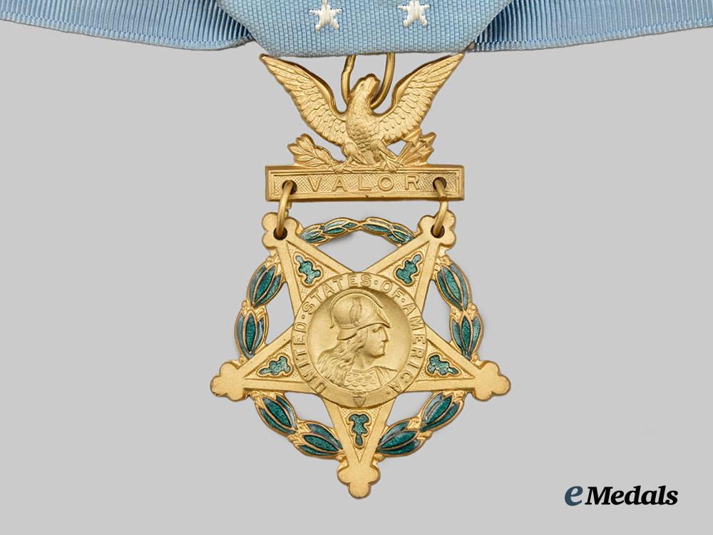 united_states._an_army_medal_of_honor,_type_v_i(1964-present)___m_n_c2565