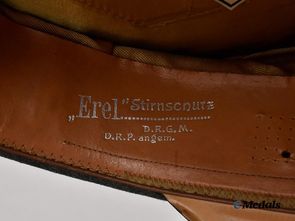 germany,_heer._a_medical_e_m/_n_c_o’s_visor_cap,_by_e_r_e_l___m_n_c2566