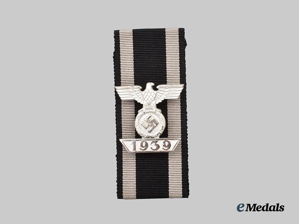 germany,_wehrmacht._a1939_clasp_to_the_iron_cross_i_i_class,_second_pattern,_type_a_by_wilhelm_deumer___m_n_c2568