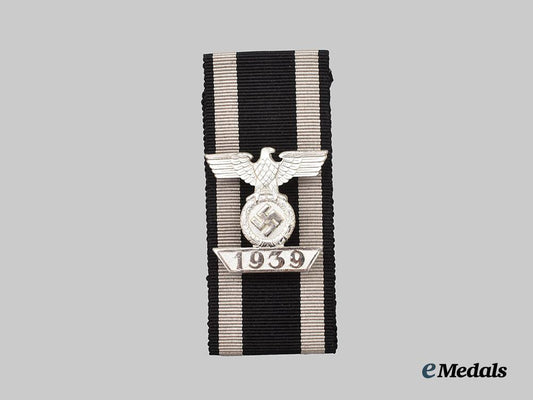 germany,_wehrmacht._a1939_clasp_to_the_iron_cross_i_i_class,_second_pattern,_type_a_by_wilhelm_deumer___m_n_c2568