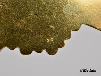 germany,_democratic_republic._a_rare_order_of_karl_marx_in_gold,_with_case_and_award_documents___m_n_c2571