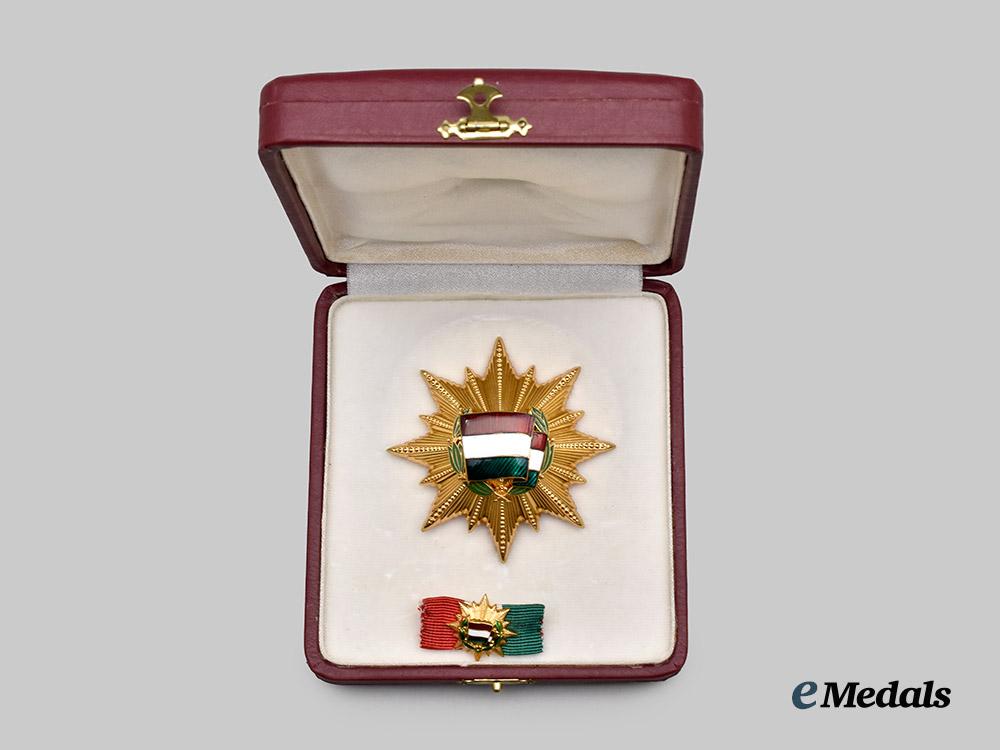 hungary,_people’s_republic._an_order_of_the_flag_of_the_people’s_republic_of_hungary,_i_i_class_star_with_case___m_n_c2575