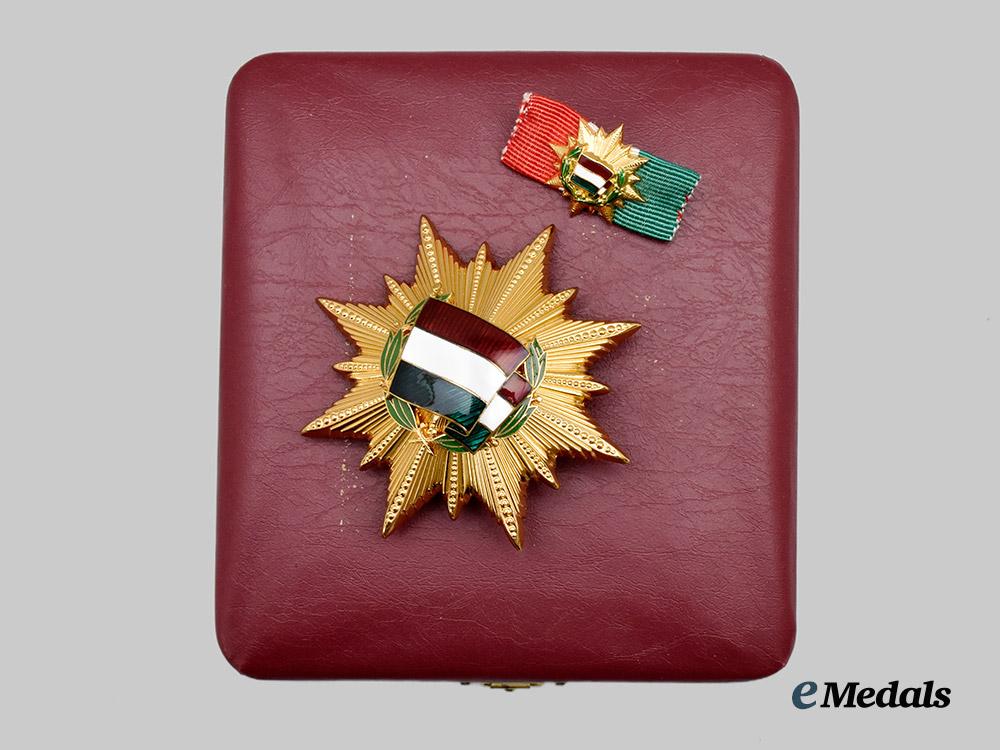 hungary,_people’s_republic._an_order_of_the_flag_of_the_people’s_republic_of_hungary,_i_i_class_star_with_case___m_n_c2576