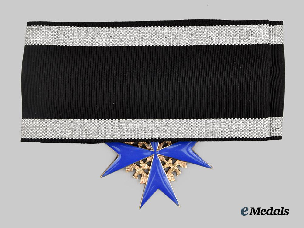 germany,_federal_republic._a_pour_le_mérite_with_oak_leaves,_superior_exhibition_example_by_steinhauer&_lück,_c.1967___m_n_c2577