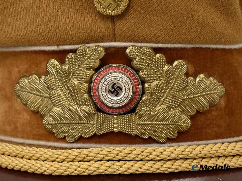 germany,_n_s_d_a_p._a_political_leader’s_visor_cap,_kreis-_level,_by_peküro___m_n_c2591