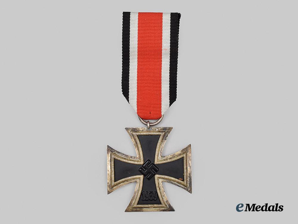 germany,_federal_republic._a_knight’s_cross_of_the_iron_cross_presentation_set,_exhibition_example_with_case,_c.1965___m_n_c2600