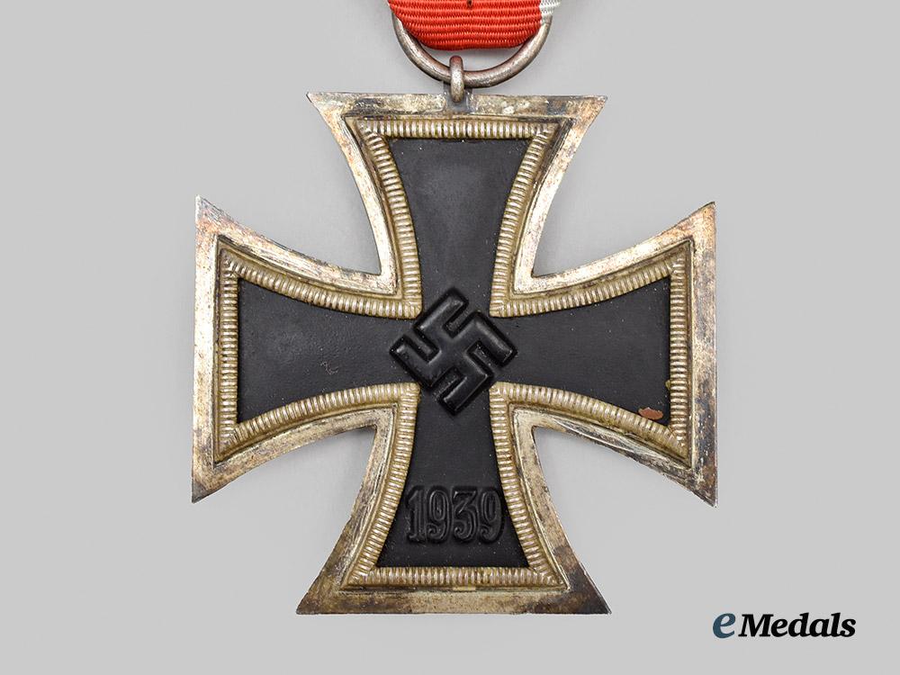 germany,_federal_republic._a_knight’s_cross_of_the_iron_cross_presentation_set,_exhibition_example_with_case,_c.1965___m_n_c2601